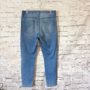 MOTHER High Waisted Looker Crop in “Shake it Off”